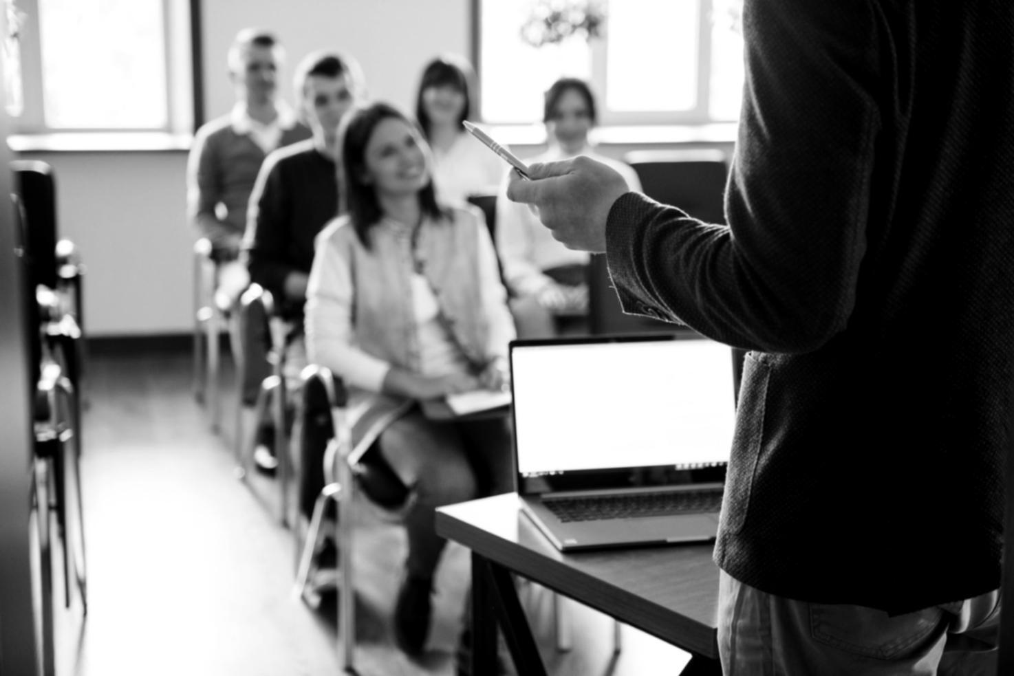 International students learning about Canadian financial systems